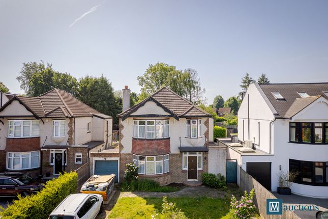 4 bed property, in Burntwood Lane, £500,000