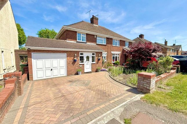 3 bed property, in Drovers Way, £425,000