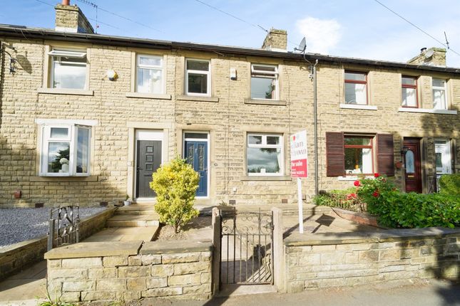 2 bed property, in Lister Street, £155,000