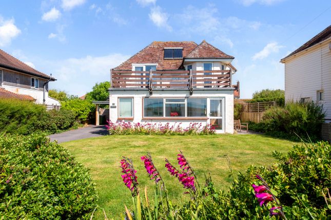 3 bed property, in Strand Way, £700,000