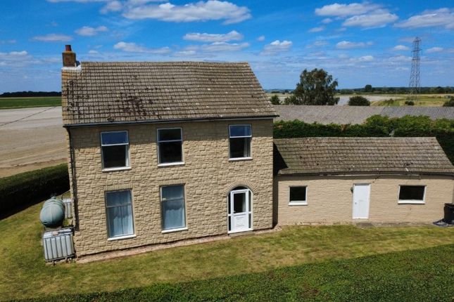 4 bed property, in Homeleigh, £160,000