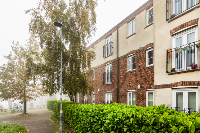 1 bed property, in Waltheof Road, £95,000