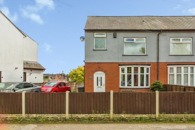 2 bed property, in Walnut Avenue, £90,000