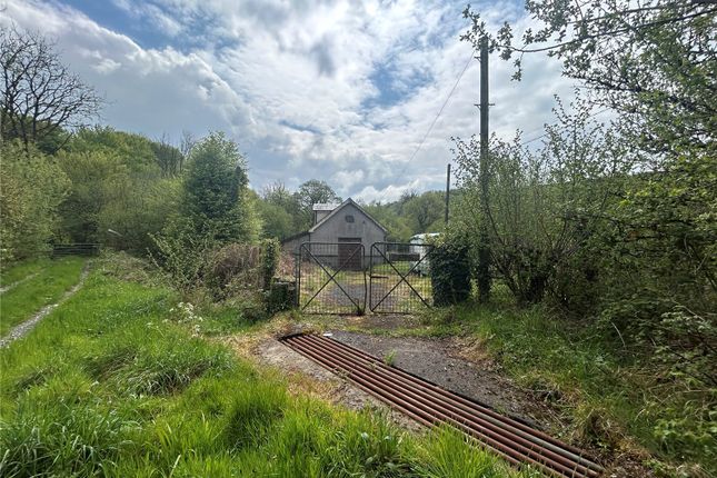 2 bed property, in Llanfyrnach, £90,000