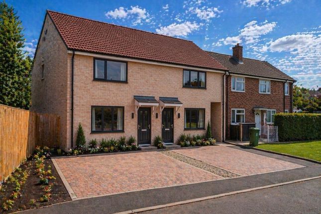 2 bed property, in Plot B, £425,000
