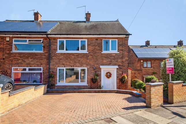 3 bed property, in Leybourne Road, £180,000