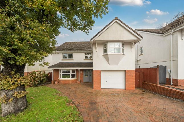 4 bed property, in The Mount, £475,000