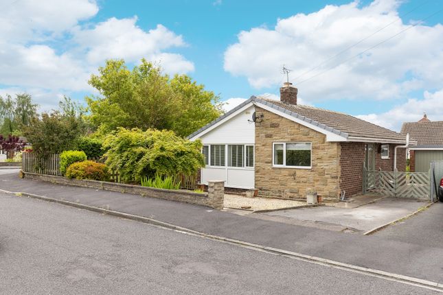 2 bed property, in Sandway Close, £260,000