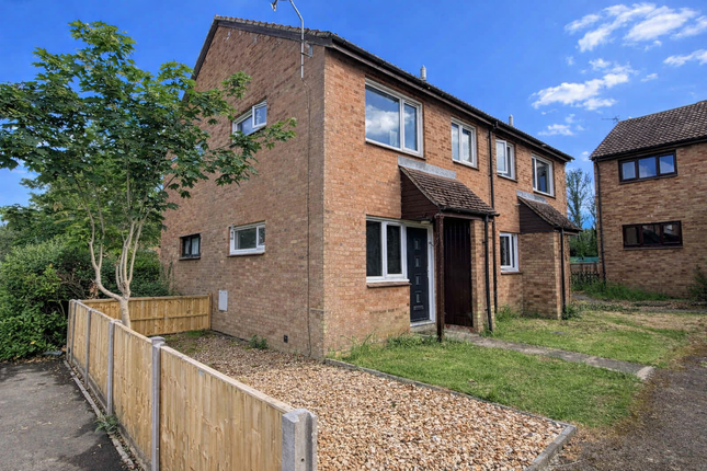 1 bed property, in Downland, £185,000