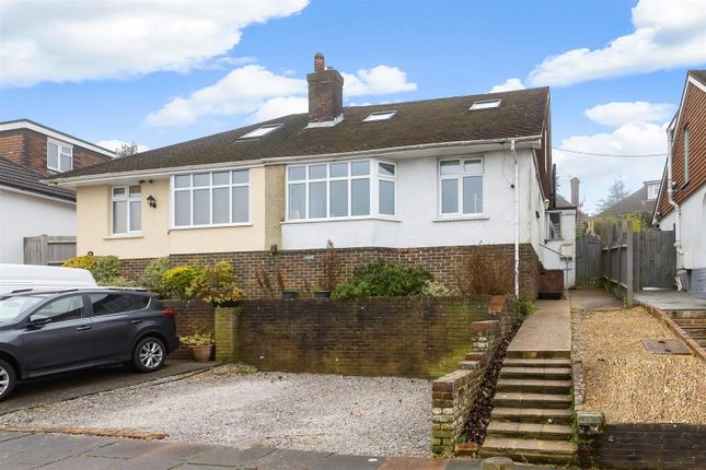 4 bed property, in Woodbourne Avenue, £450,000