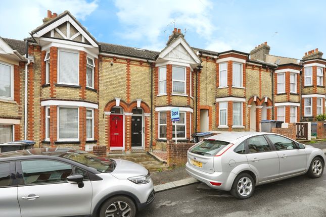 3 bed property, in Malmains Road, £275,000