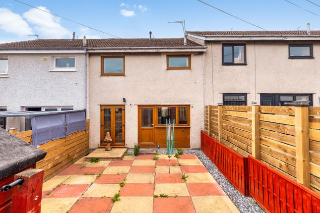 2 bed property, in Seaforth Terrace, £180,000