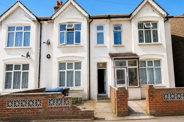 4 bed property, in West End Road, £525,000