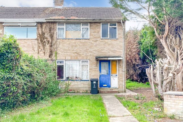3 bed property, in 55 Thames Avenue, £165,000