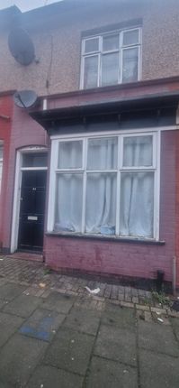 2 bed property, in Birmingham B11, £150,000