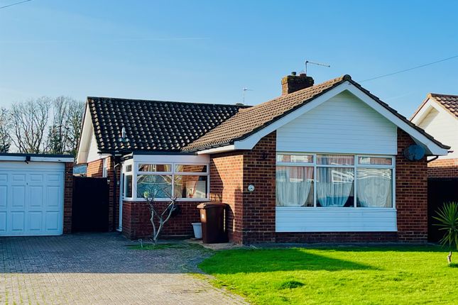 2 bed property, in Gosford Way, £400,000