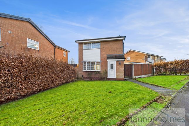 3 bed property, in Bembridge Drive, £240,000