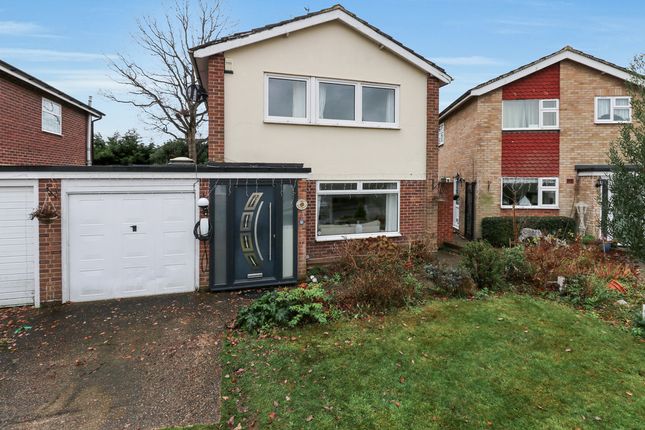 3 bed property, in Long Drive, £600,000