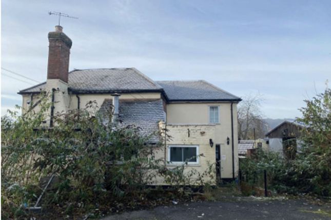Studio, in Loudwater, £720,000