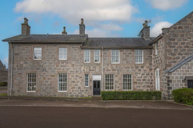 2 bed property, in Mary Elmslie Court, £125,000