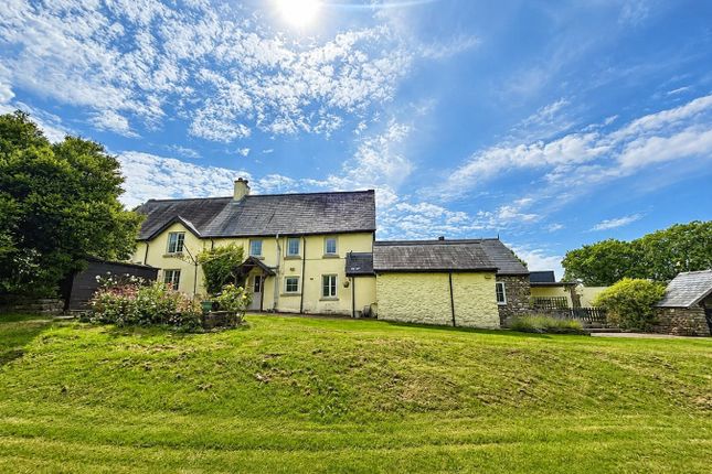 4 bed property, in Gwynfe, £450,000