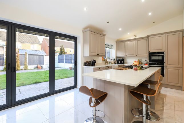 4 bed property, in Princethorpe Road, £450,000