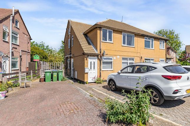 2 bed property, in Burr Close, £300,000