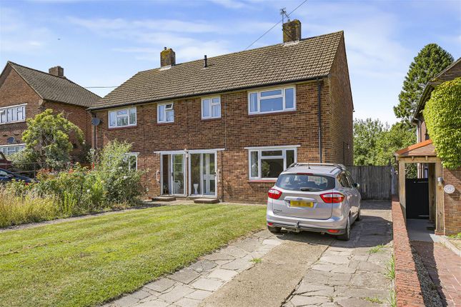 3 bed property, in Main Road, £500,000