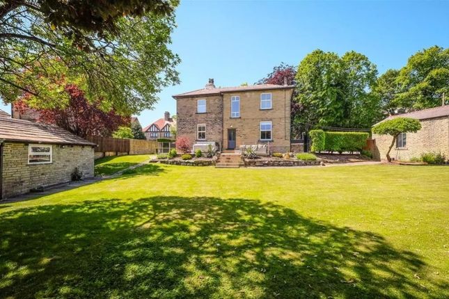 4 bed property, in The Mount, £799,000