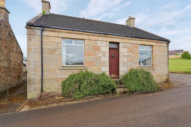 3 bed property, in Quarry Road, £180,000