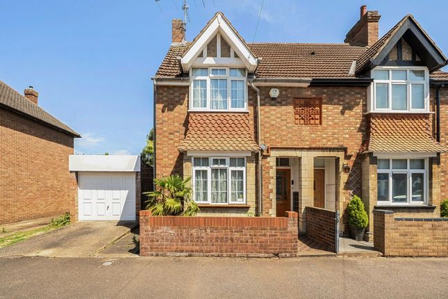 3 bed property, in King Street, £375,000