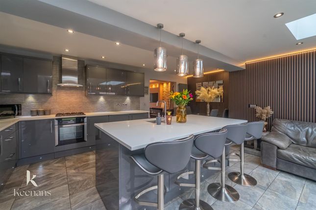 3 bed property, in Cotman Close, £280,000