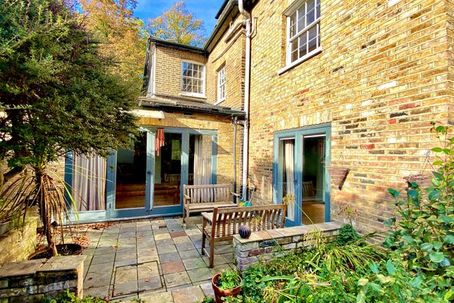 4 bed property, in Hardwicke Road, £1,295,000