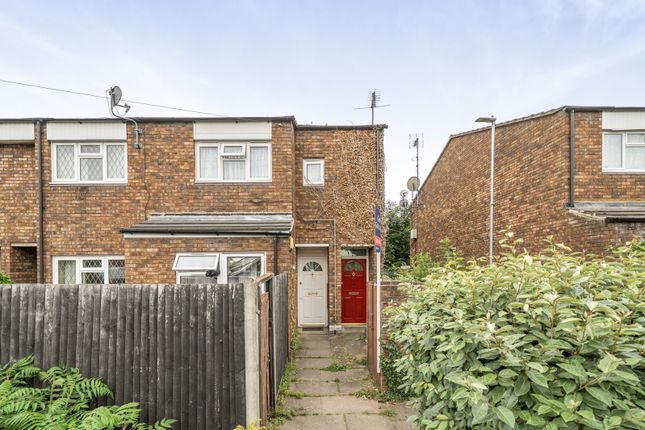 1 bed property, in Morgans Lane, £240,000