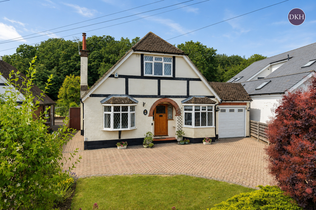 3 bed property, in Hazel Road, £925,000