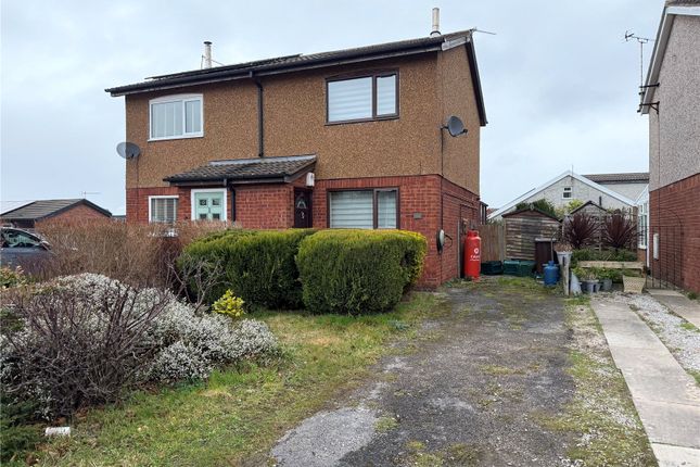 2 bed property, in Rhodfa Wen, £135,000