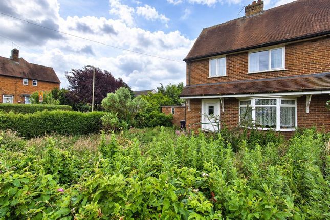 3 bed property, in The Grove, £180,000