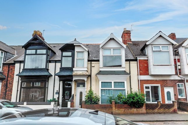 5 bed property, in Whitehall Terrace, £130,000