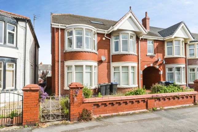 5 bed property, in Watson Road, £165,000