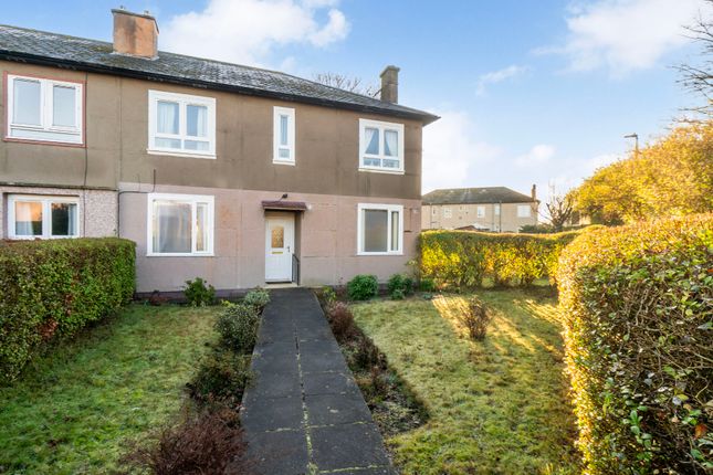 2 bed property, in 9 Fraser Gardens, £160,000