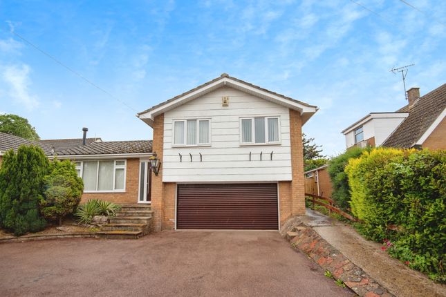 4 bed property, in Coggles Causeway, £380,000
