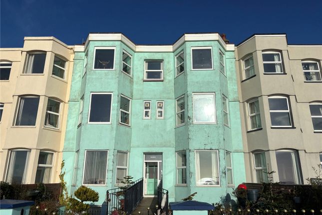 1 bed property, in West End Parade, £88,000