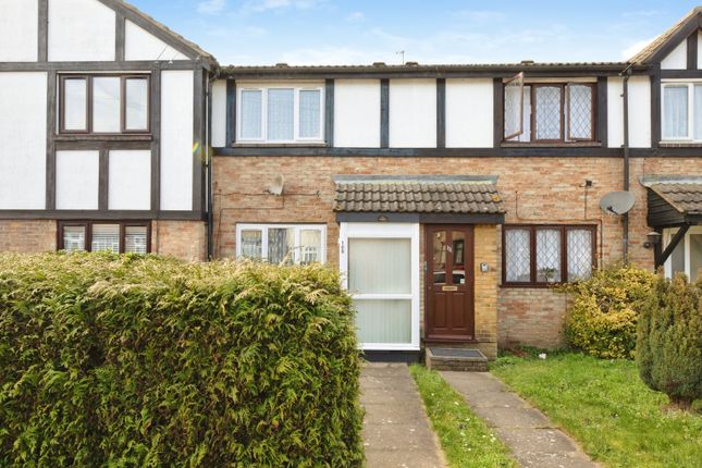 2 bed property, in Grove Road, £350,000