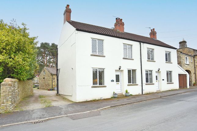 3 bed property, in Main Street, £325,000