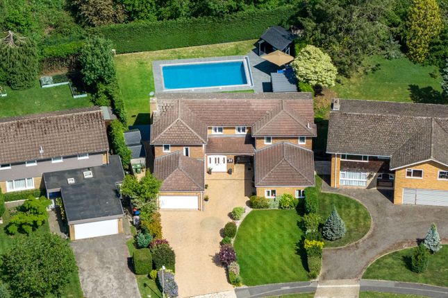 4 bed property, in Wentworth Way, £1,000,000