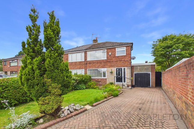 3 bed property, in Whitmoor Close, £275,000