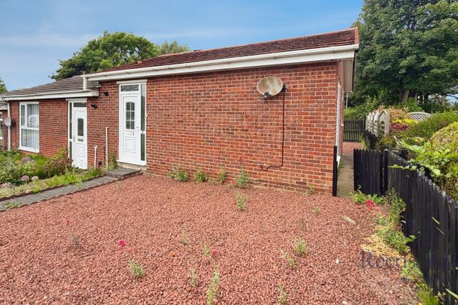 1 bed property, in Glanton Close, £97,500