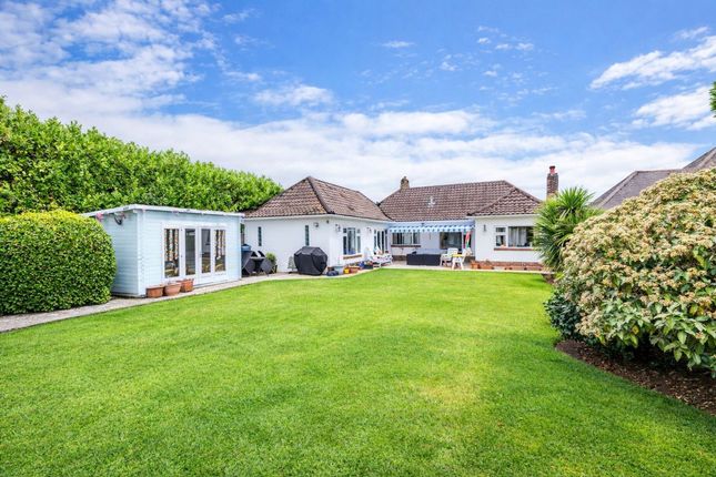 3 bed property, in Dulsie Road, £850,000
