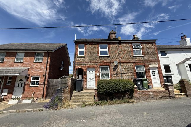2 bed property, in 30 Bellbanks Road, £125,000