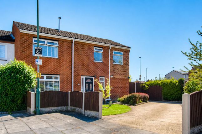 4 bed property, in Garrett Grove, £300,000